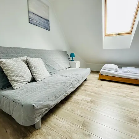 Apartman Lisi Jar - Rodzinny Rodzinny Z Antresola, Teren, Cicha Okolica, Blisko Do Plazy I Latarni Morskiej W Rozewiu Jastrzębia Góra